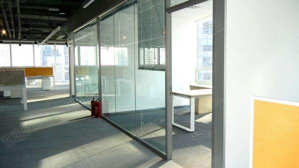 郑州玻璃隔断